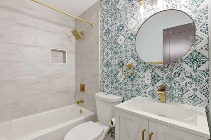 Updated Guest Bathroom