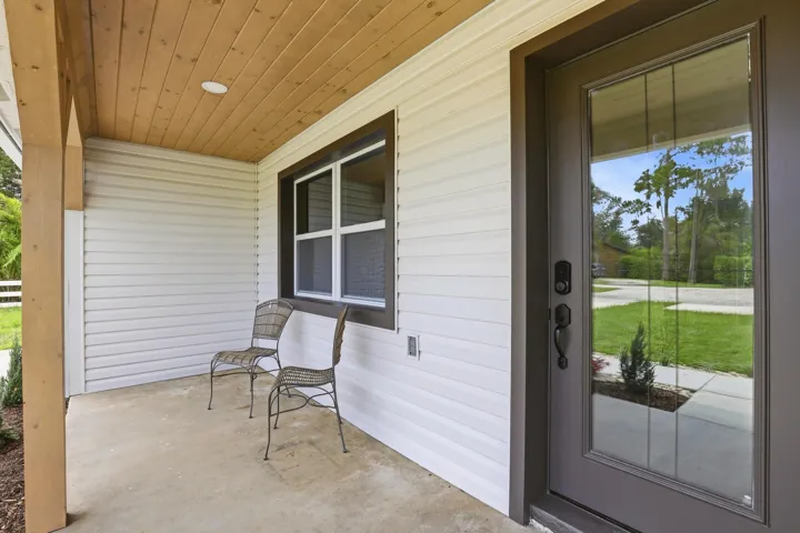Covered Entry & Front Porch