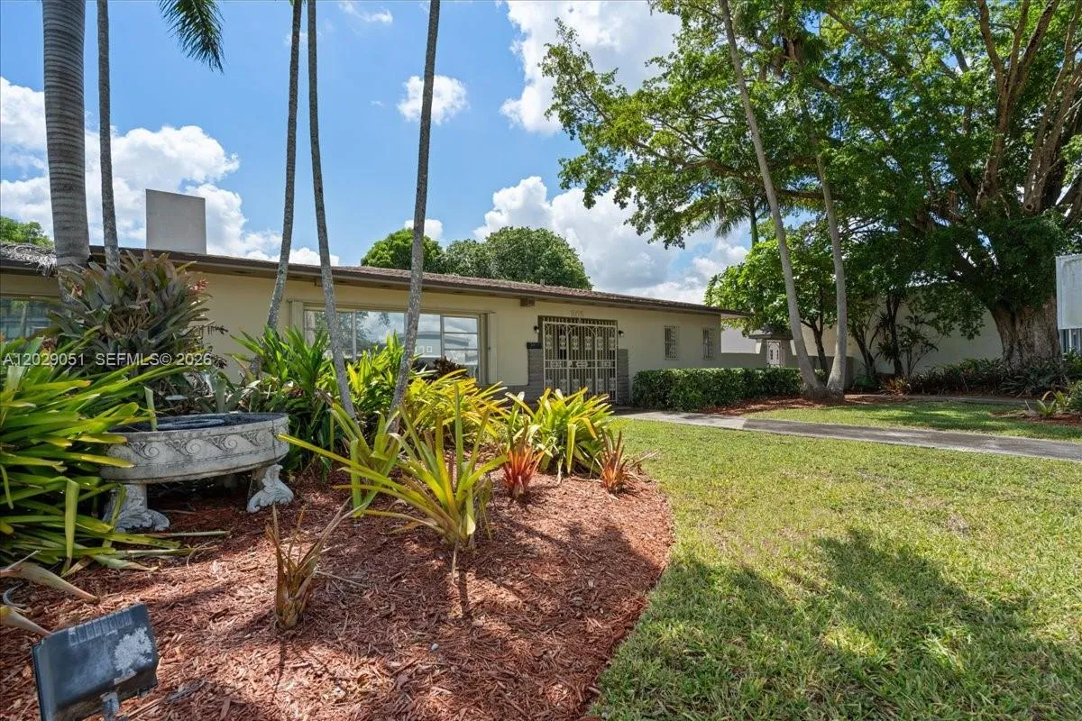 Property photo 38