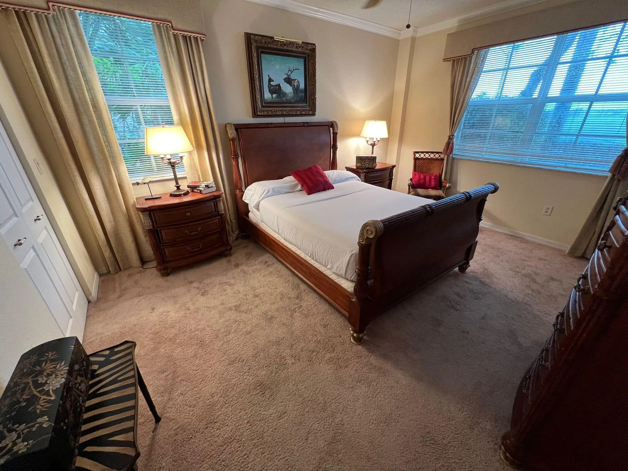 MASTER BED