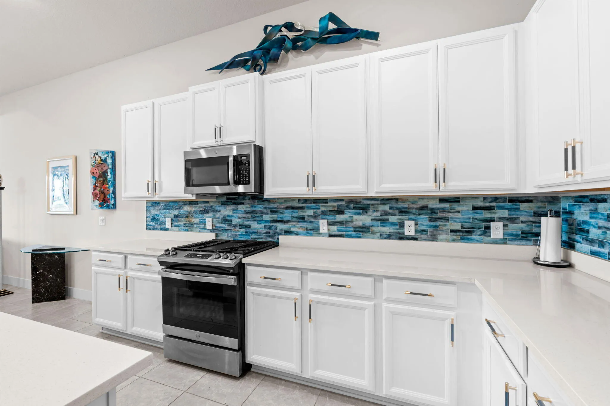 14-web-or-mls-A7407878
