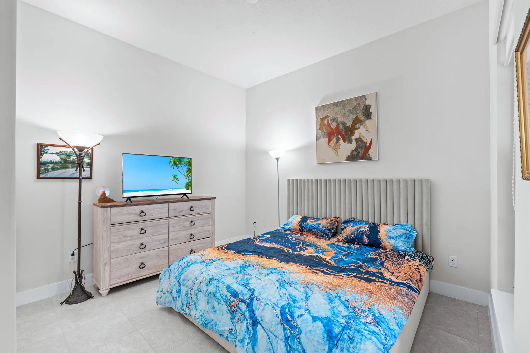 31-web-or-mls-A7407833