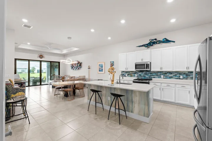 11-web-or-mls-A7407857