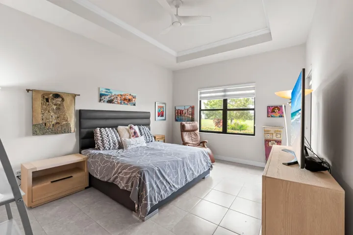 24-web-or-mls-A7407902