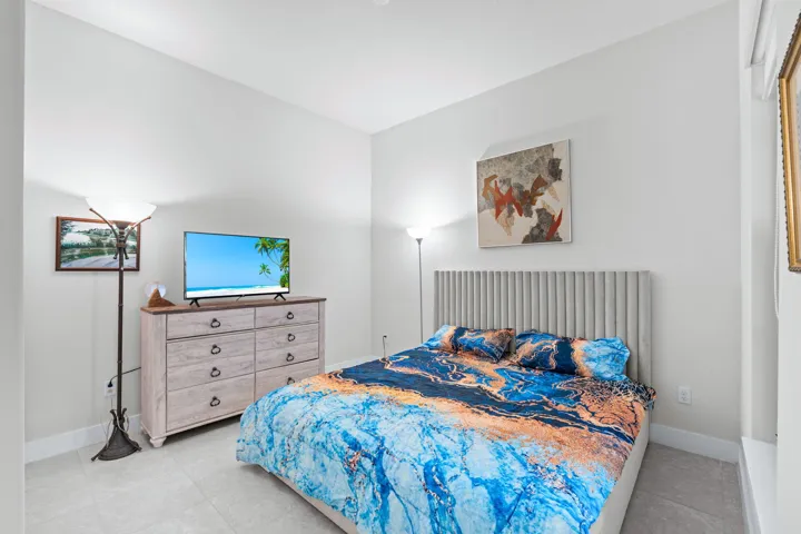 31-web-or-mls-A7407833