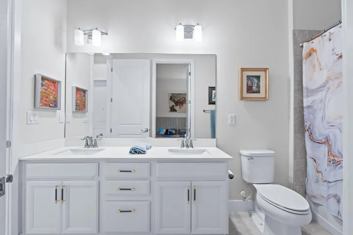 33-web-or-mls-A7407839