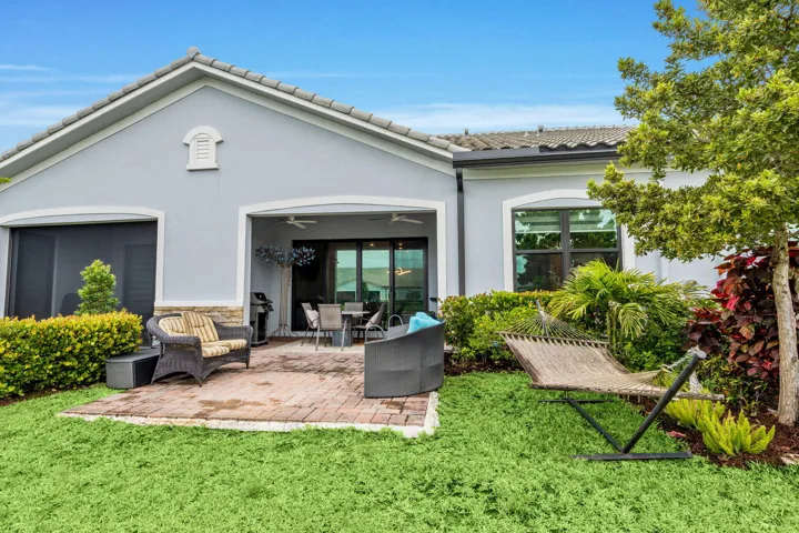 40-web-or-mls-A7407827