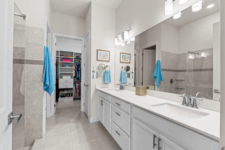 26-web-or-mls-A7407915