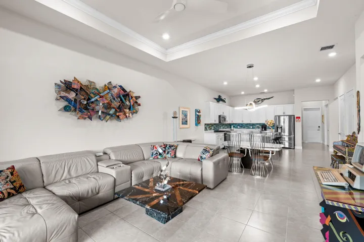 20-web-or-mls-A7407896