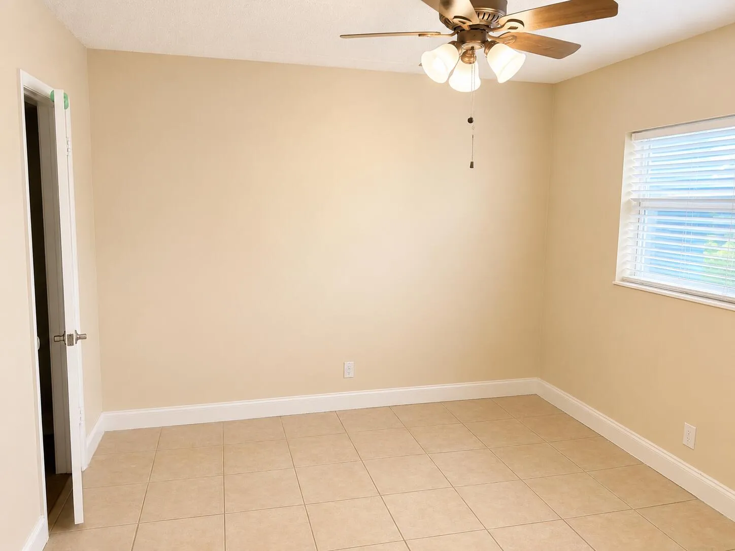 Guest bedroom