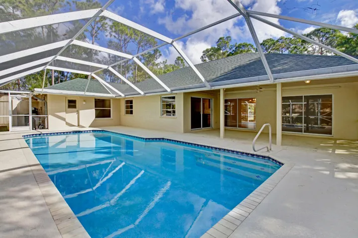 Pool View 3