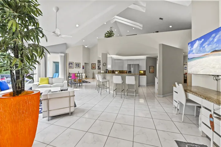 19 Living room 01