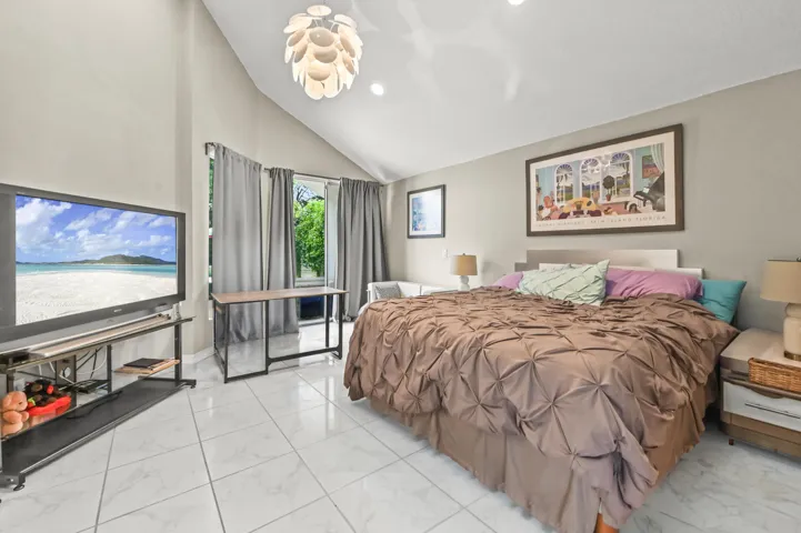 25 Bedroom 02_1