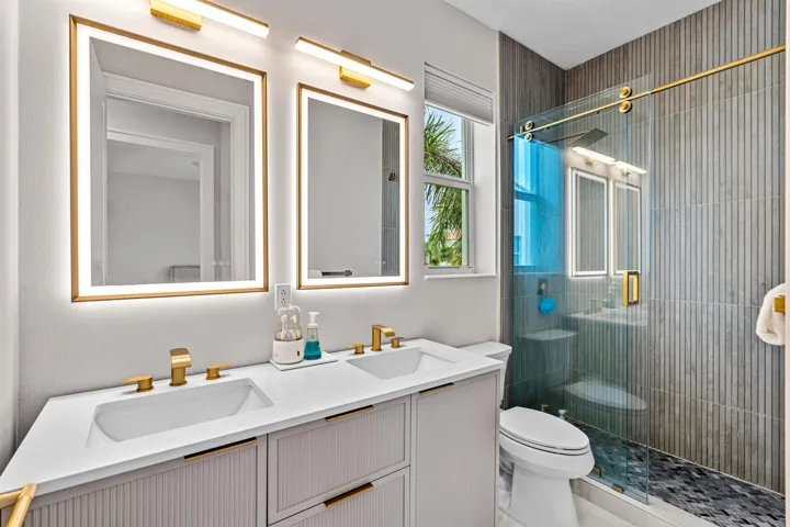 GUEST_BATHROOM