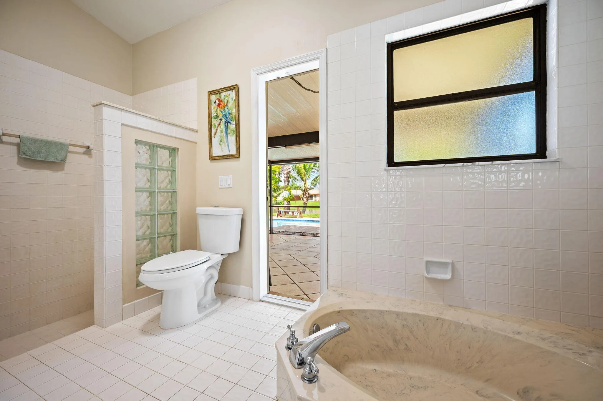 16-web-or-mls-5531-hawkes-bluff-ave