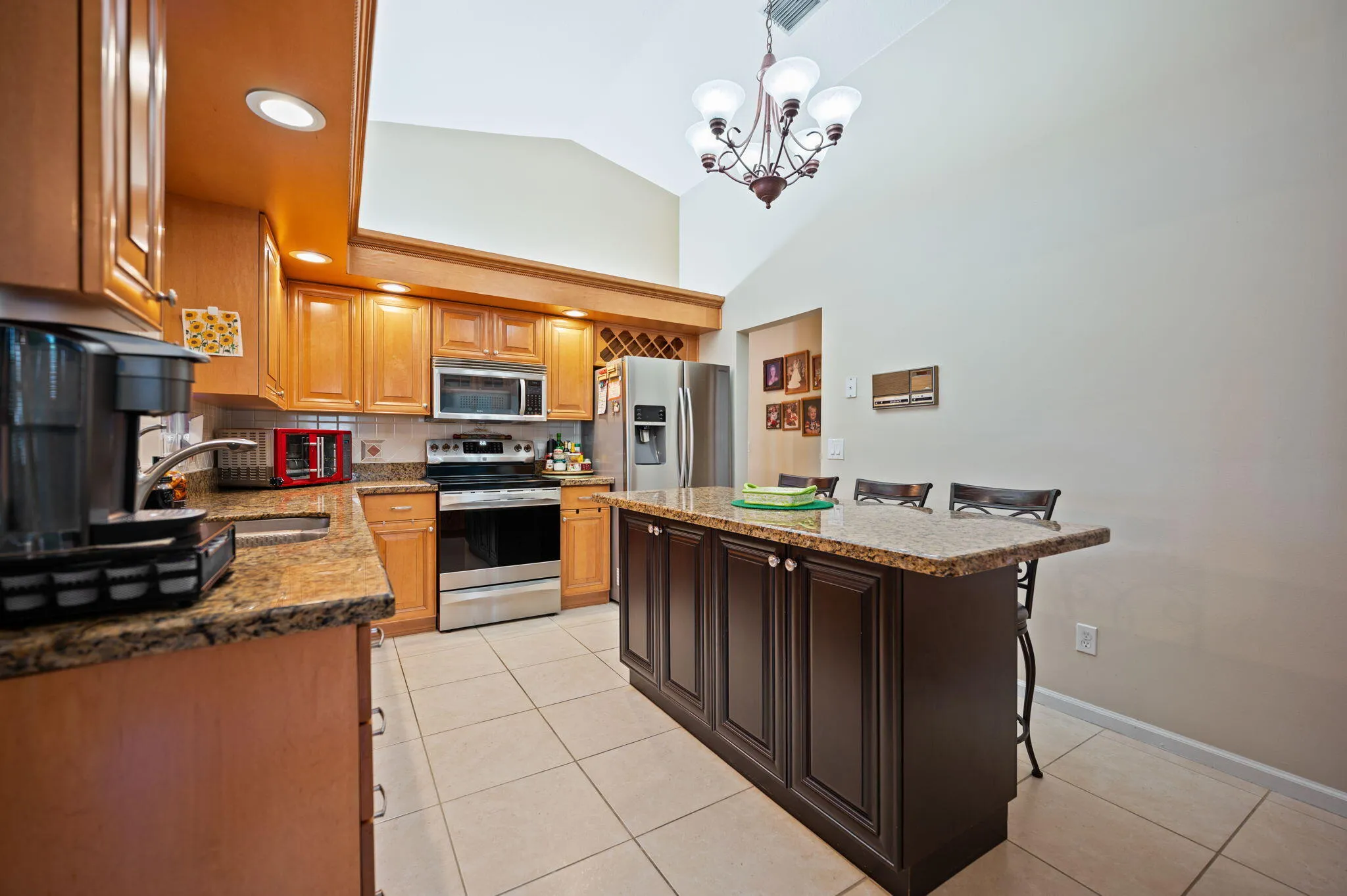12-web-or-mls-5531-hawkes-bluff-ave