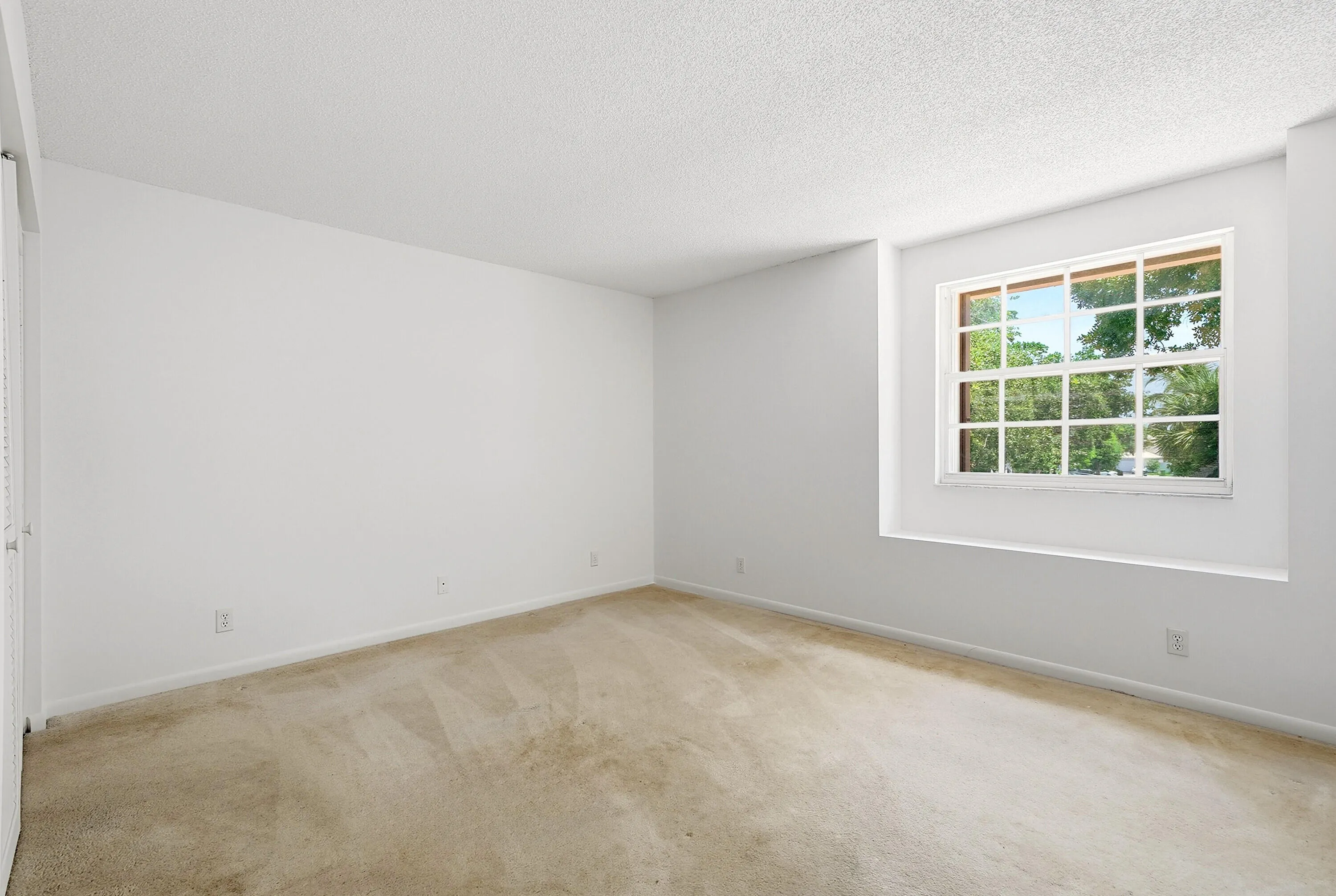 25_bedroom 2