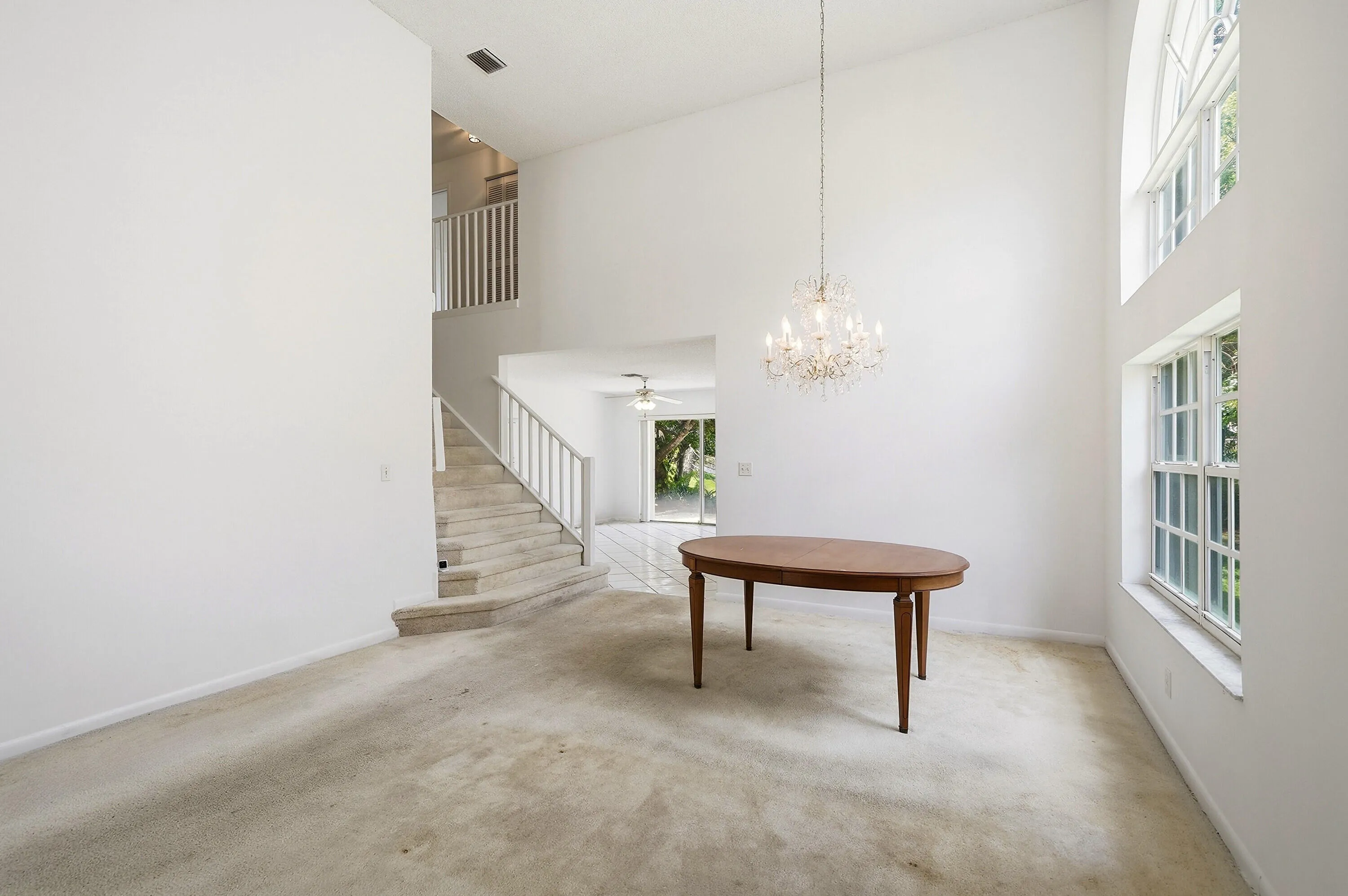 10_dining area