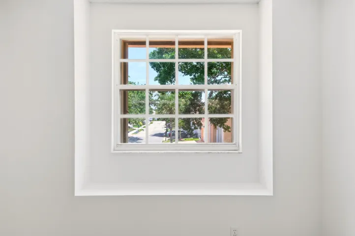 27_details