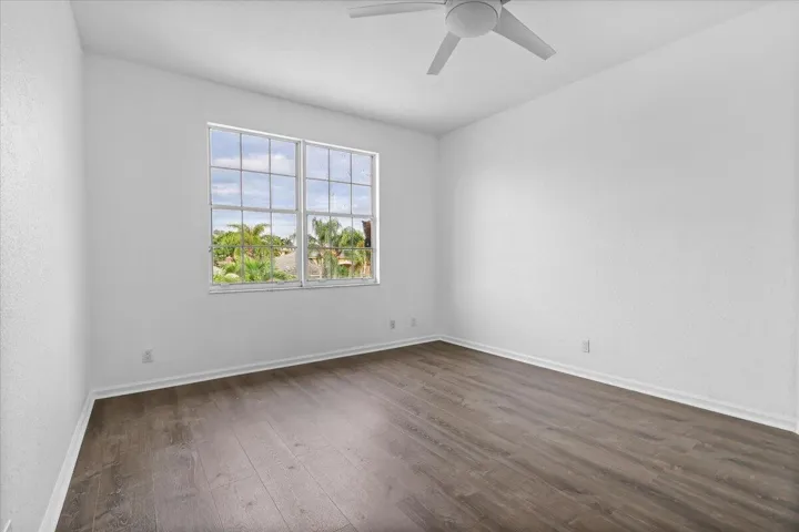 BEDROOM #5