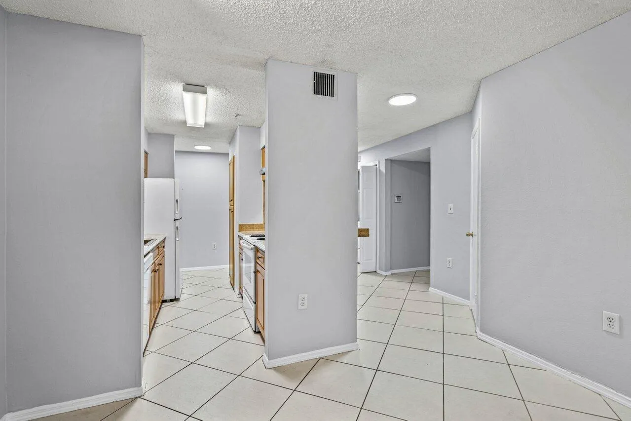 002-2305NorthCongressAvenue-18-BoyntonBe