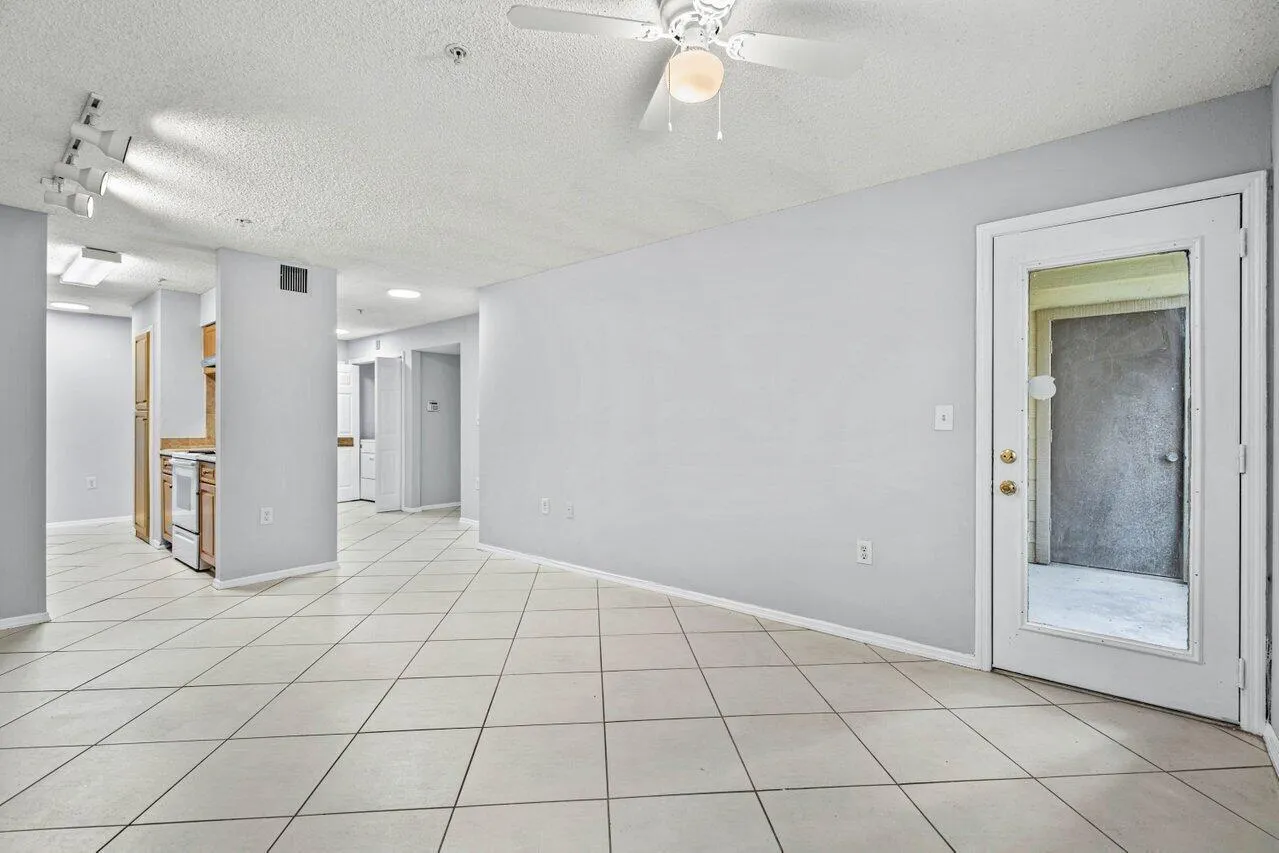 005-2305NorthCongressAvenue-18-BoyntonBe