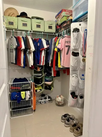 Walk-in Closet
