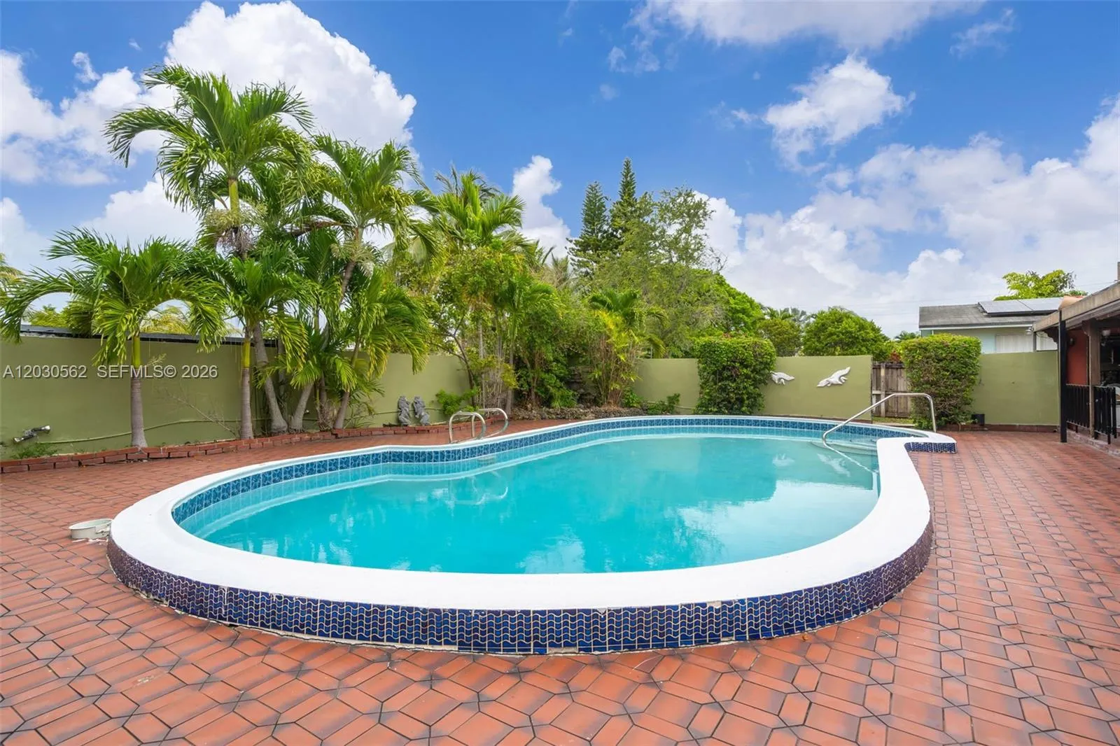 Property photo 37