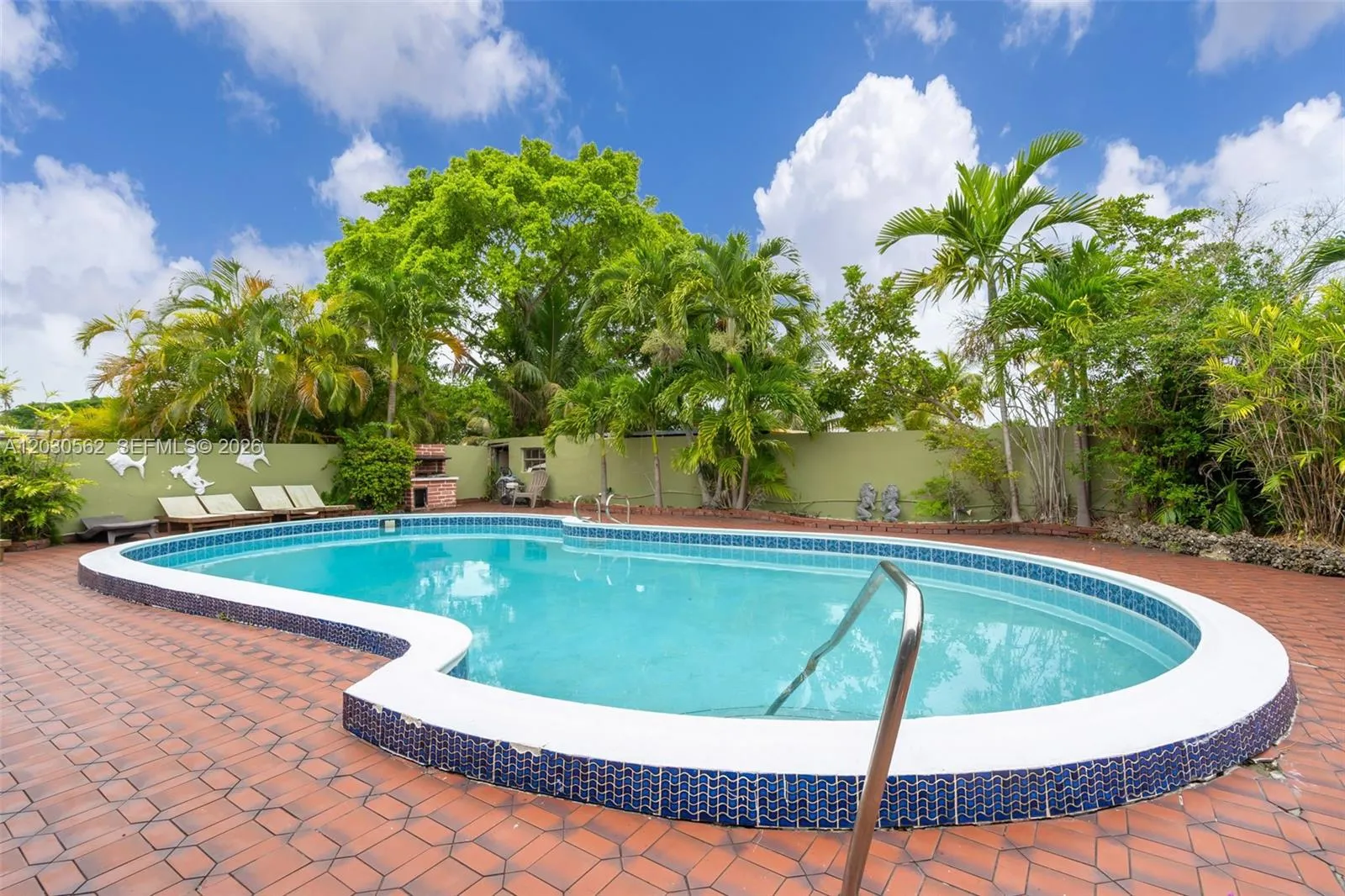 Property photo 35