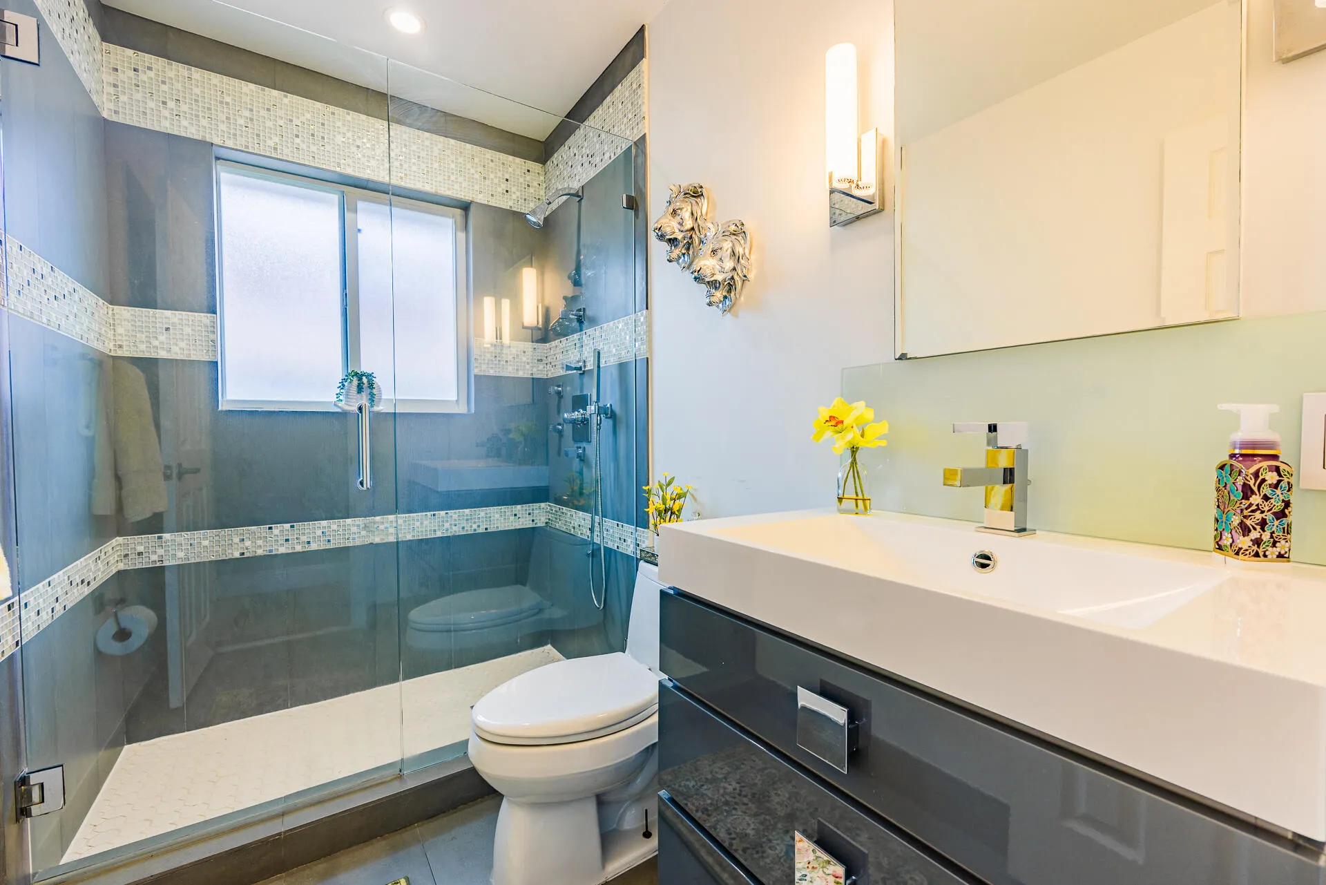 801SE5thTerrace-36