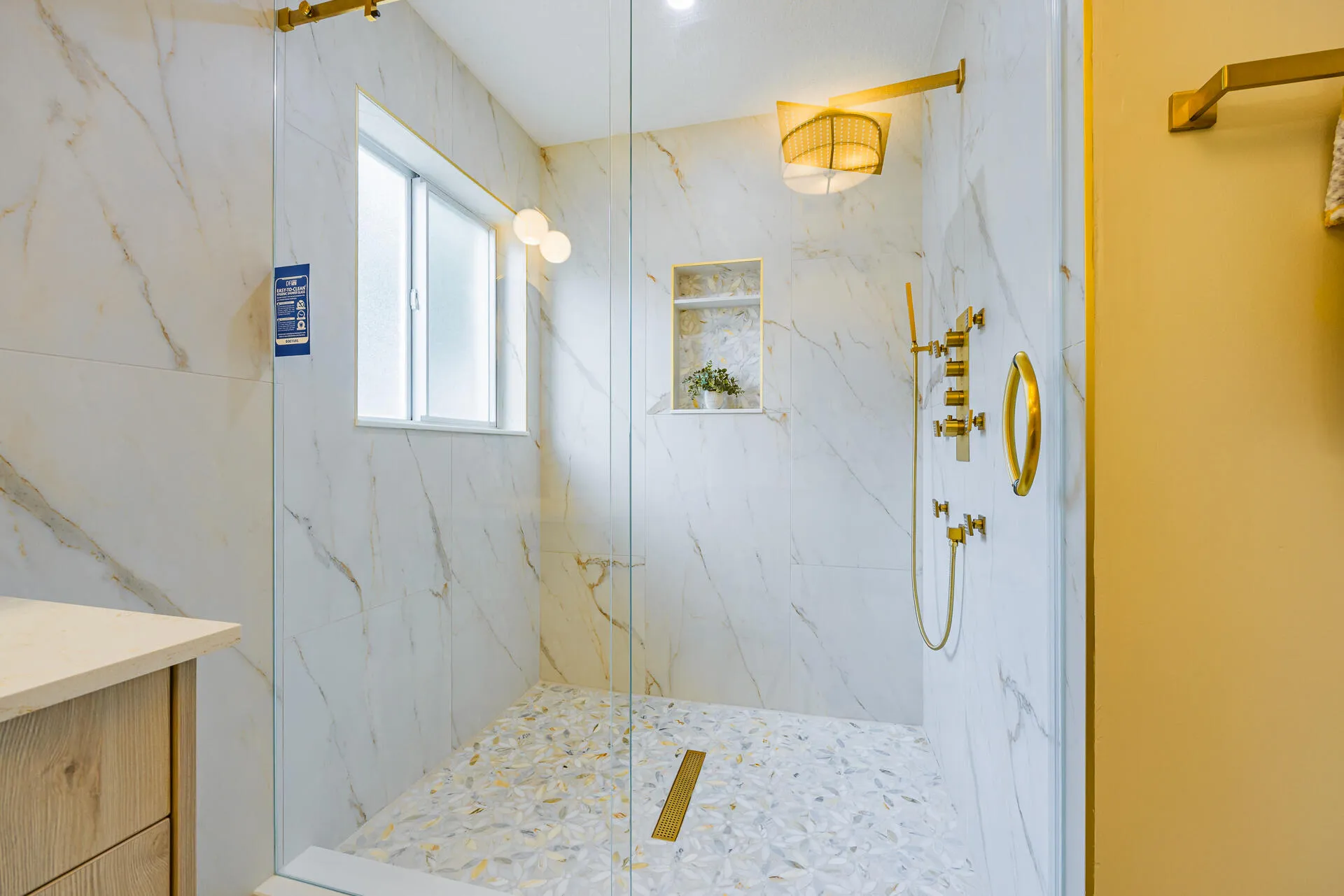 801SE5thTerrace-40