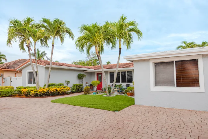 801SE5thTerrace-66