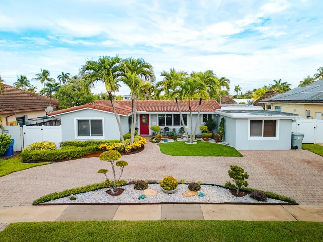 801SE5thTerrace-74