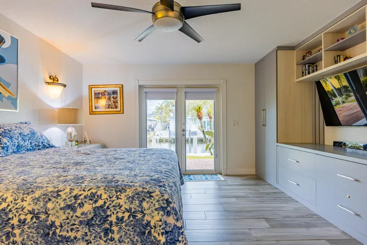 801SE5thTerrace-27