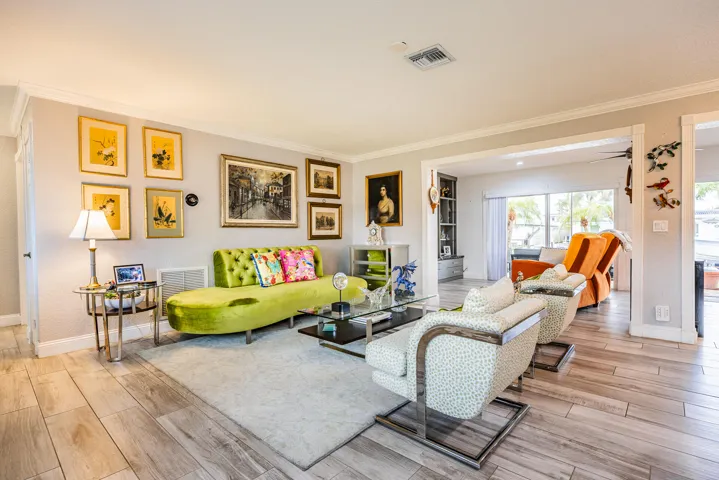 801SE5thTerrace-4