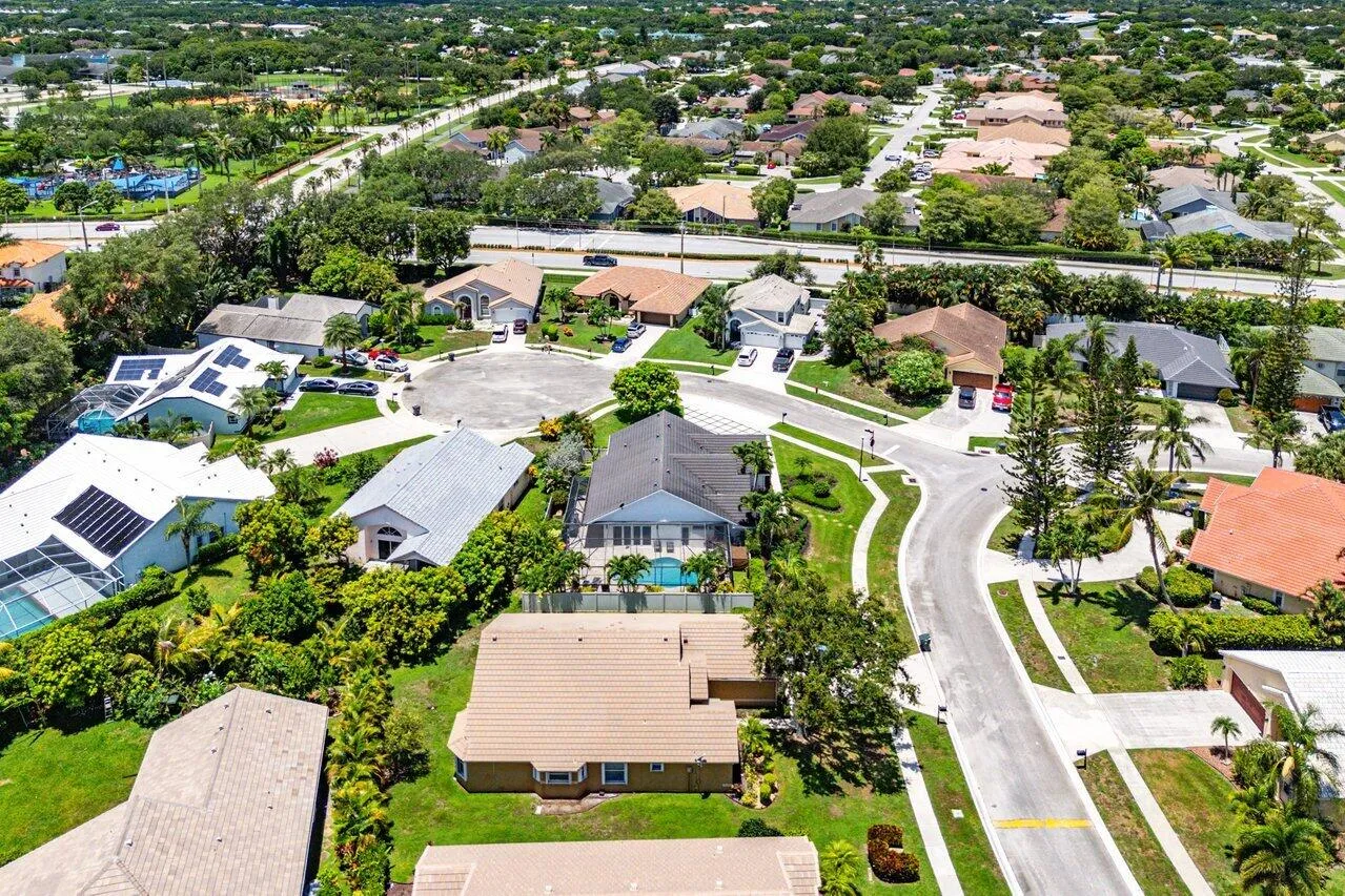 046-2470SandstoneCourt-Wellington-FL-334