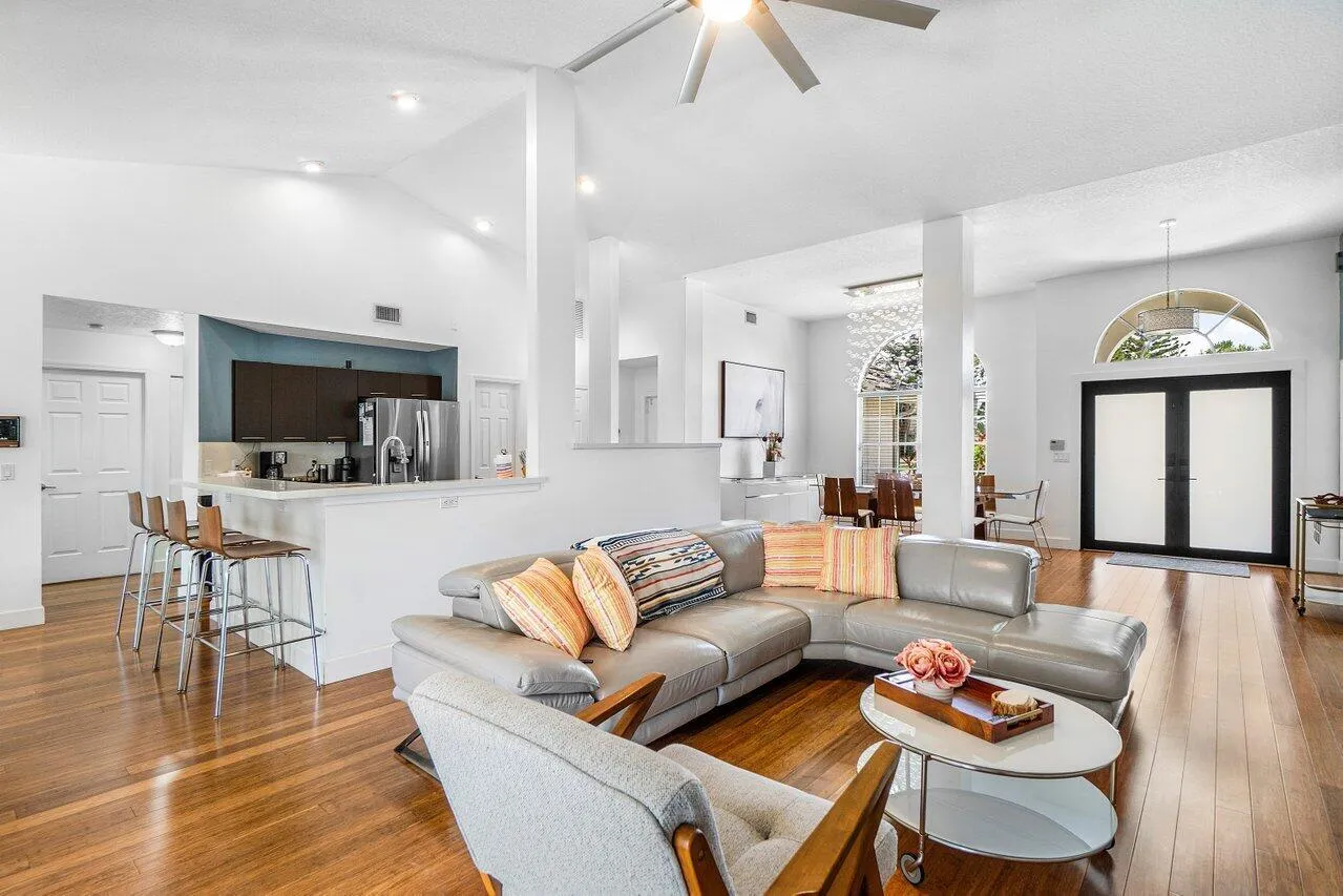 007-2470SandstoneCourt-Wellington-FL-334