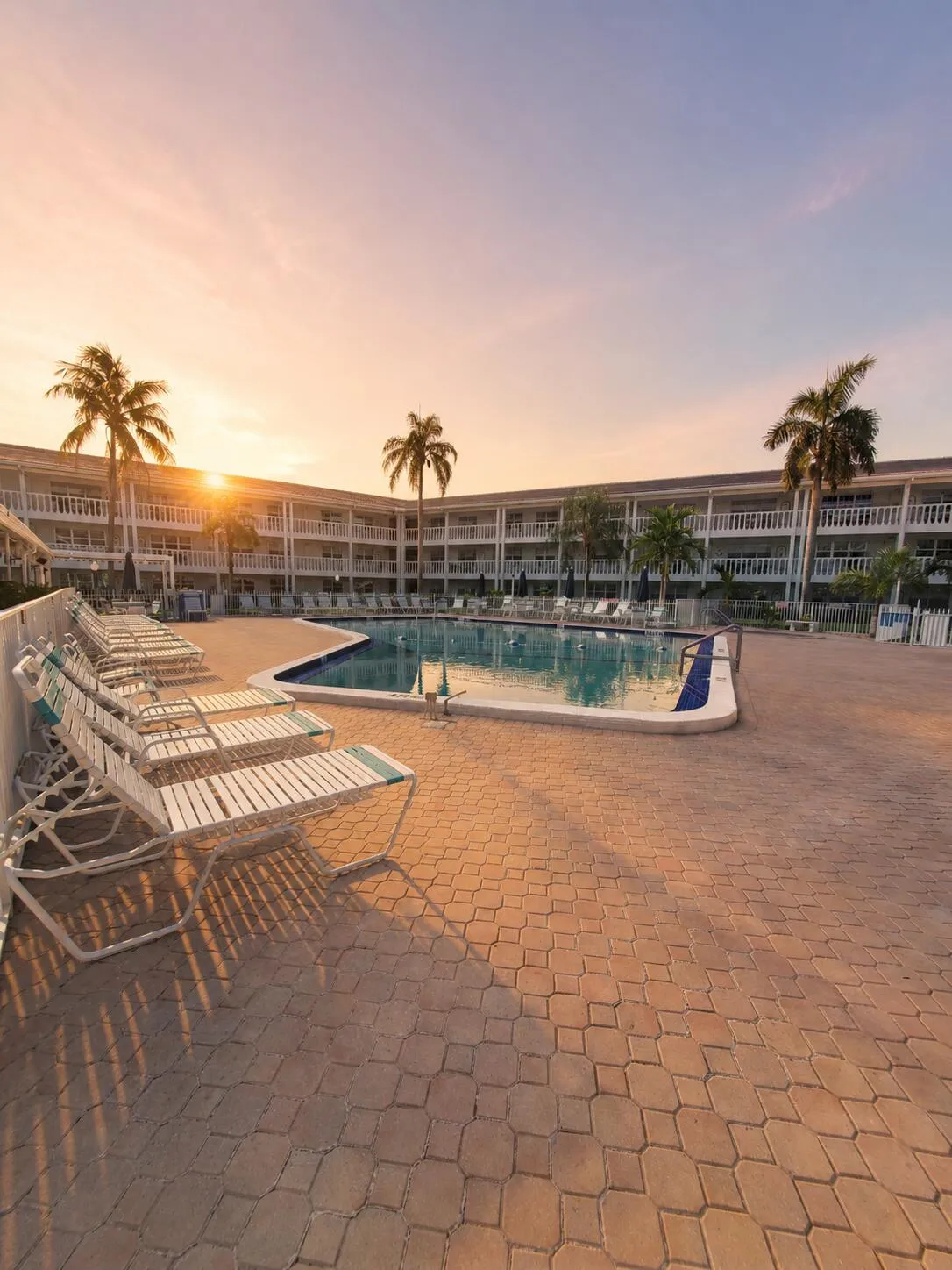 5203 Maybury 108B, sunrise pool area
