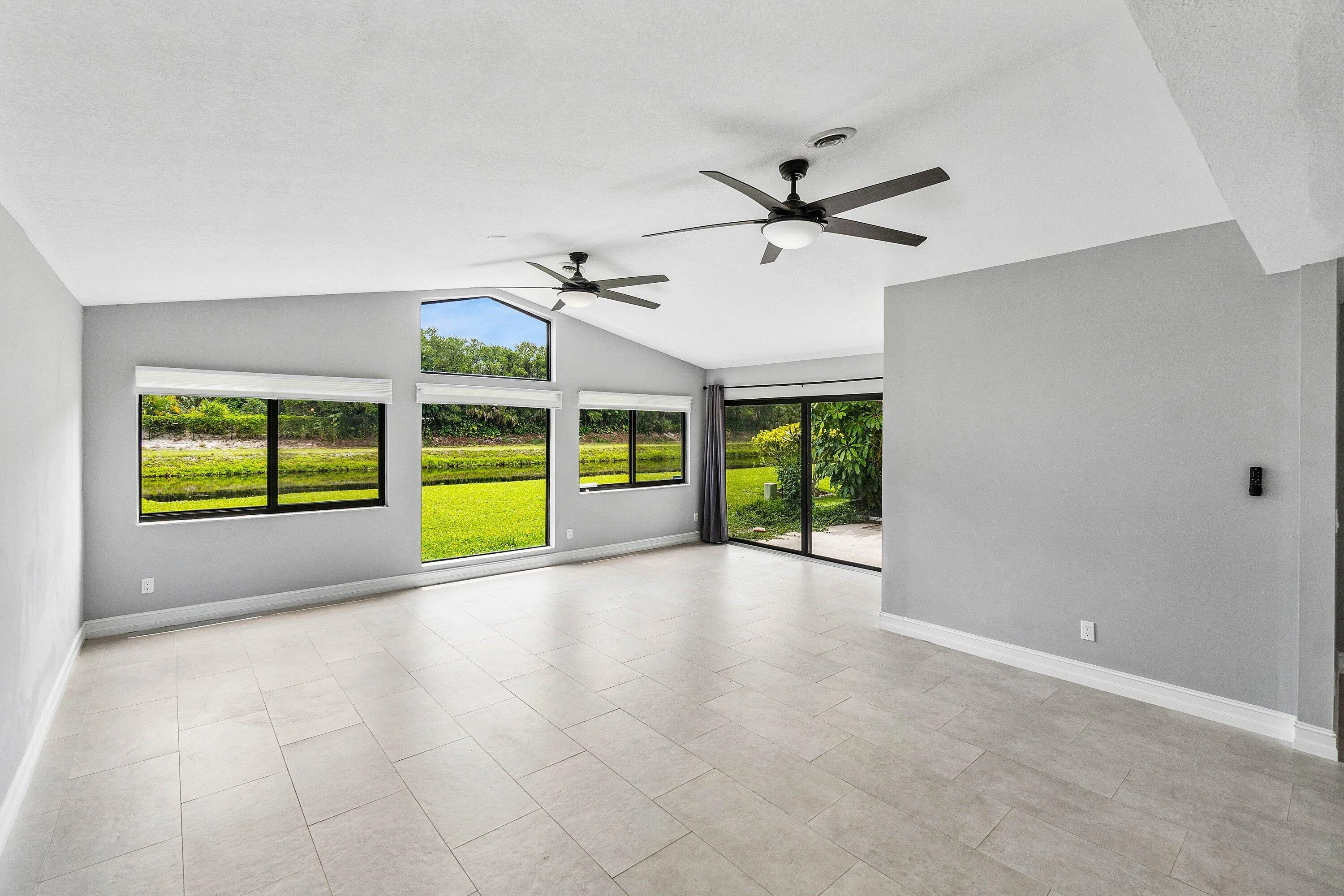 013-120MayfairLane-BoyntonBeach-FL-33426