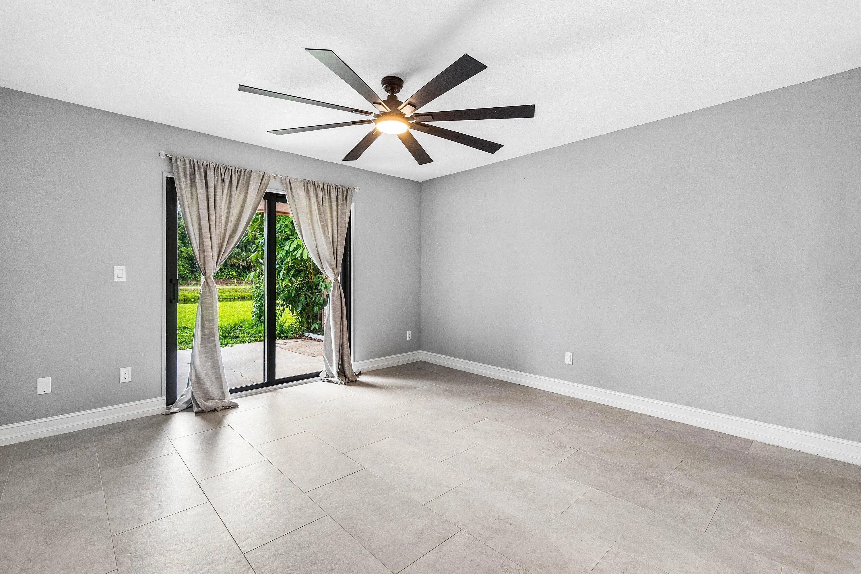 027-120MayfairLane-BoyntonBeach-FL-33426