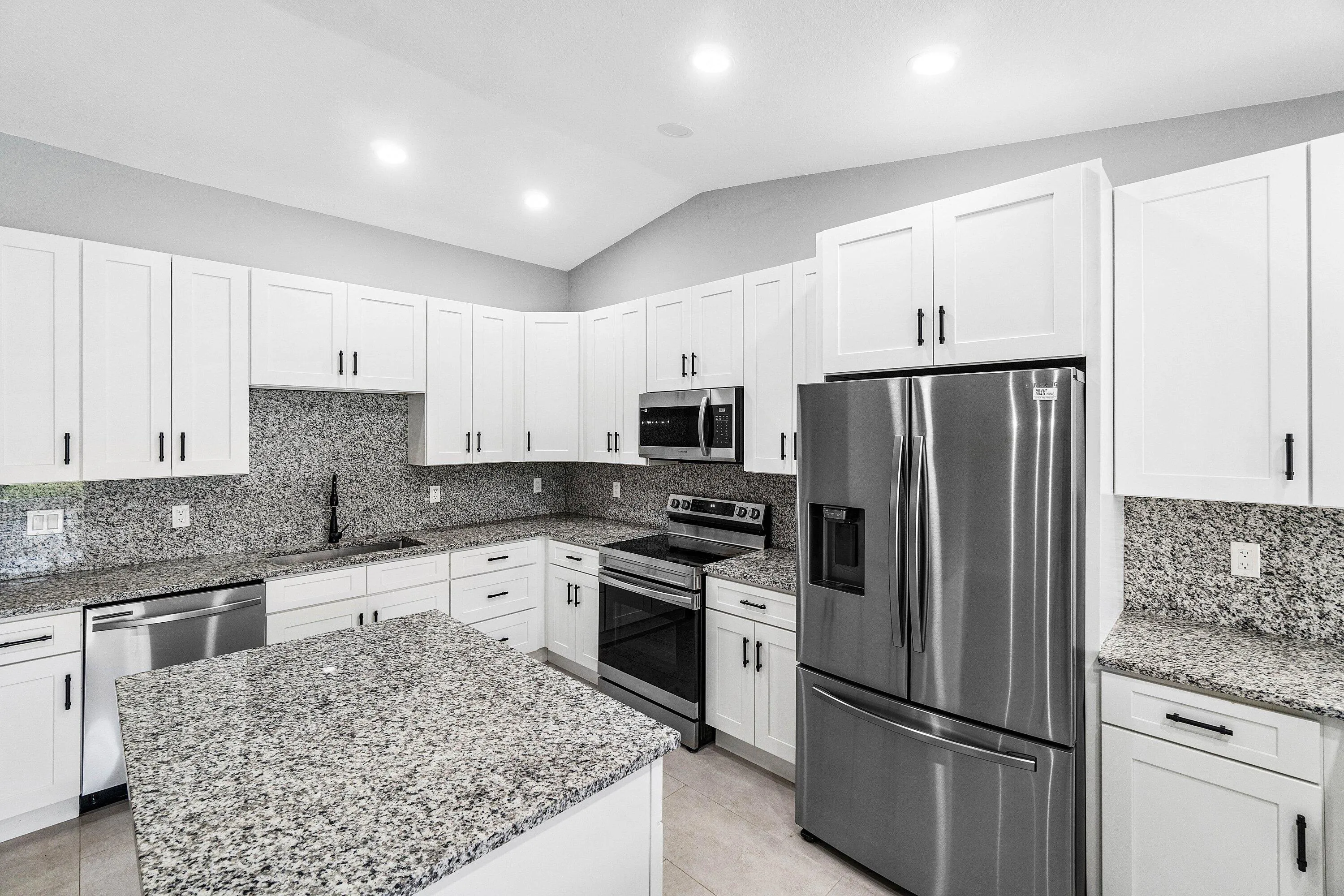 010-120MayfairLane-BoyntonBeach-FL-33426