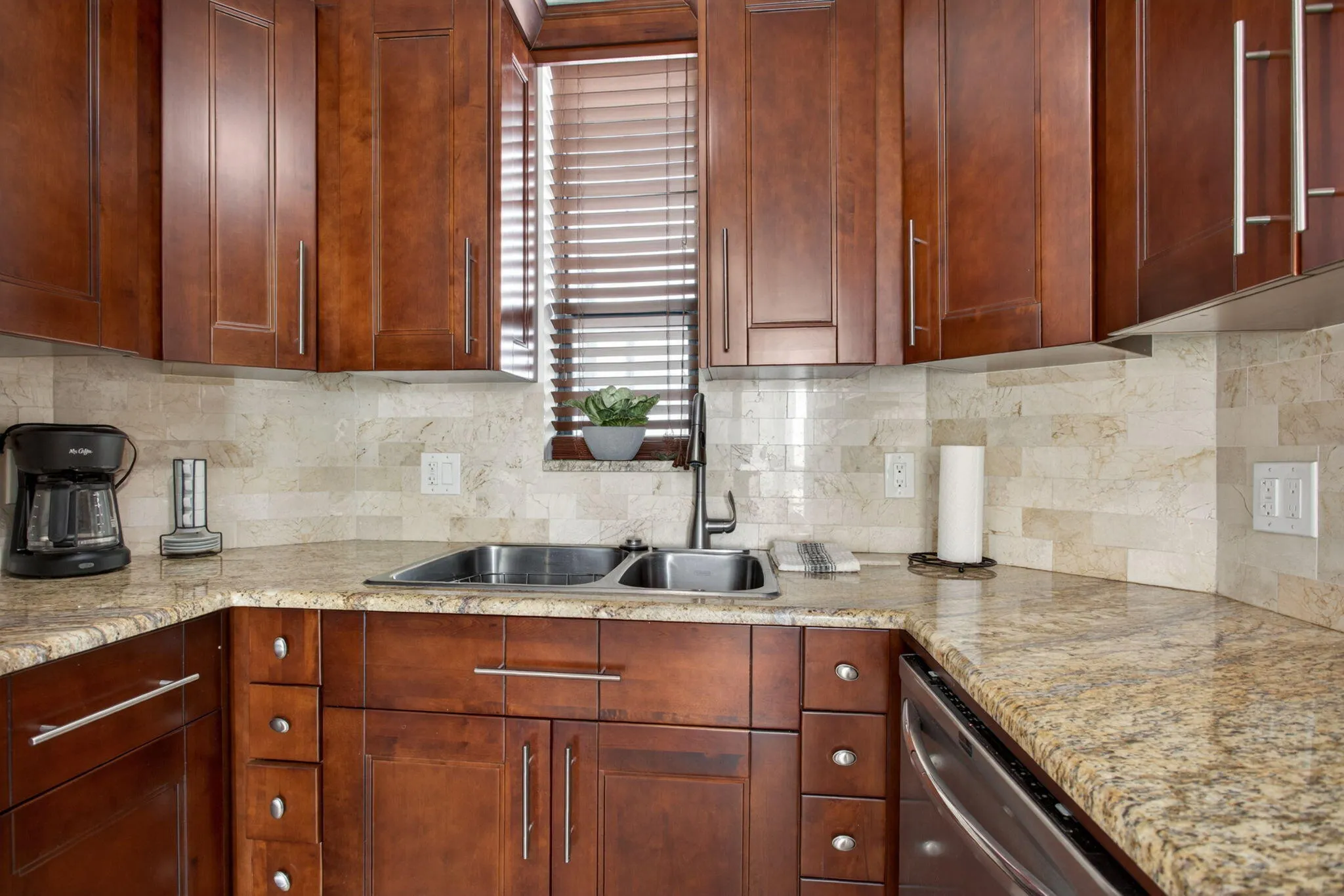 13-web-or-mls-1000-8693