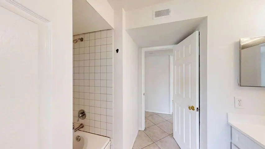2nd Bathroom