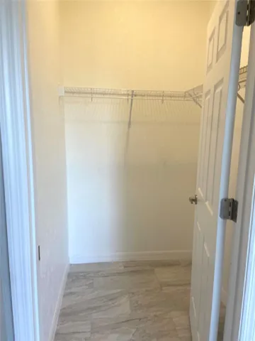 master walkin closet