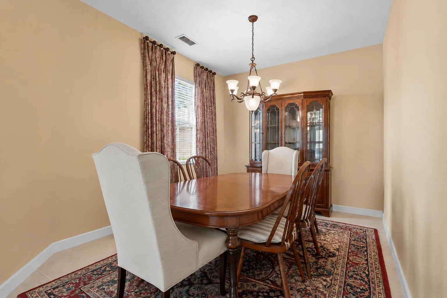 Dining room photo