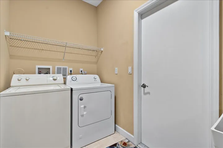 31-JLC_5964