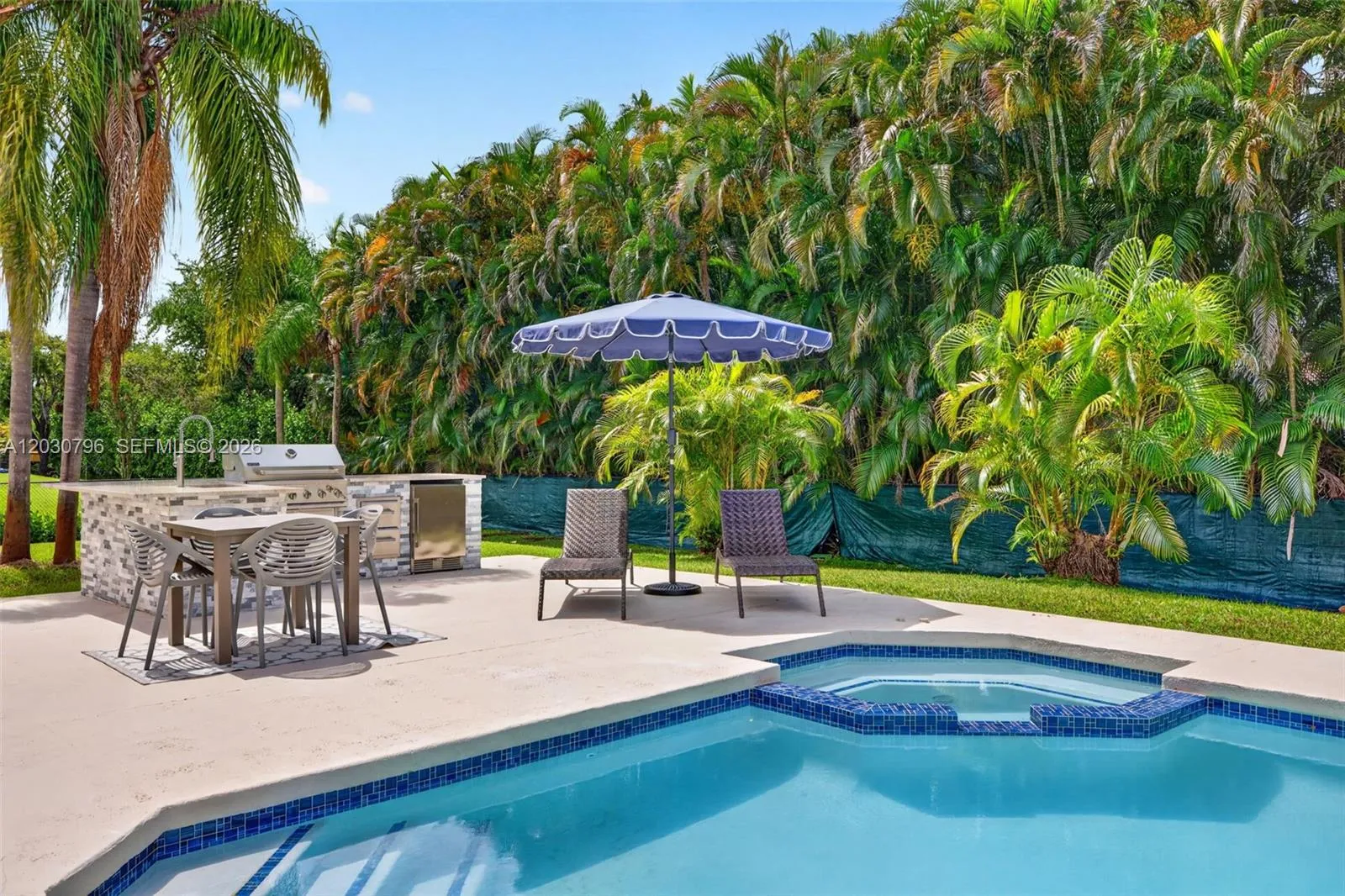 Property photo 405