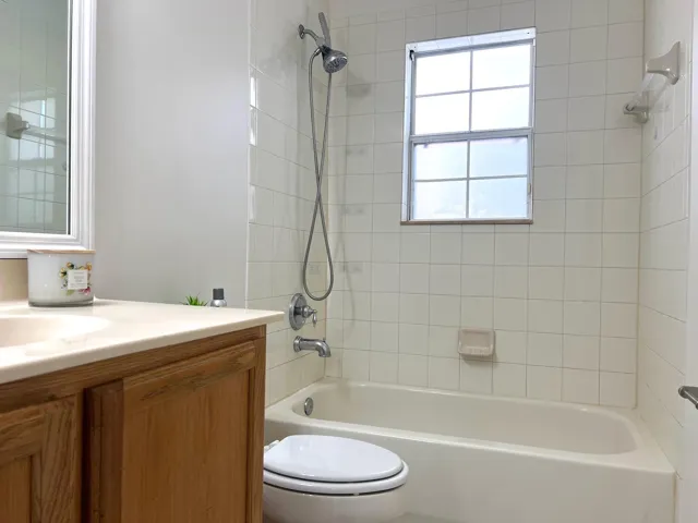 Guest bath 4