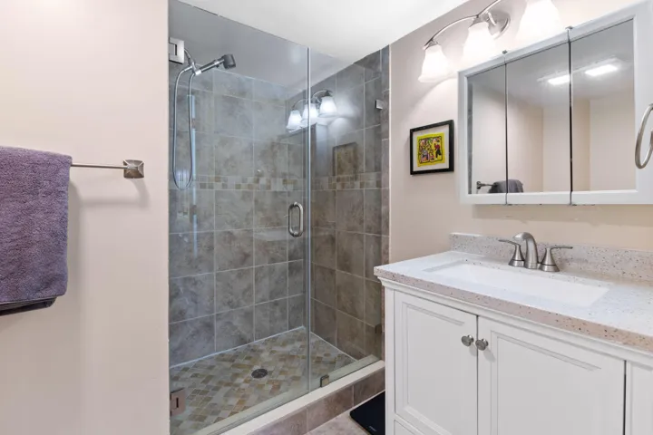 23-web-or-mls-10110-cedar-point-blvd-102
