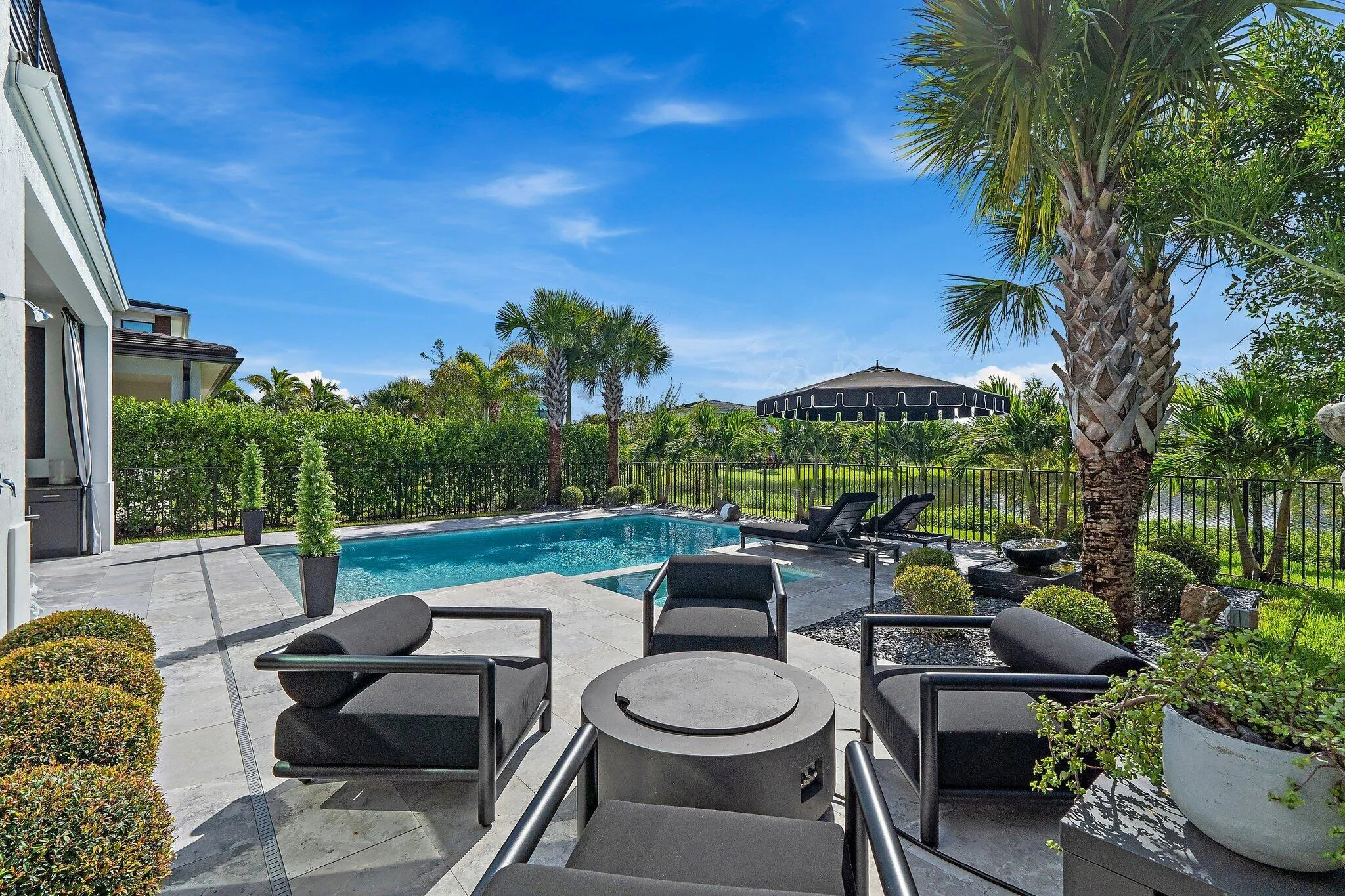 102-12636SolanaBayCir-PalmBeachGardens-S